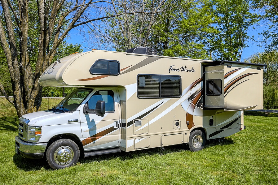 Family Sized Motorhomes  RV Rentals